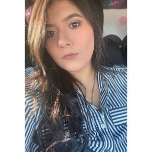 Meet your Posher, Nelyda